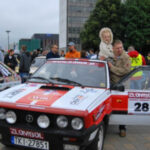 10 sierpnia 2013 w Katowicach wystartowała siódma edycja rajdu samochodowego "Złombol". / Michał Chwedziak