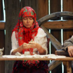 20 osobowa grupa dzieci i młodzieży ze Smoleńska, należących do stowarzyszenia „Dom Polski” - przyjechała do Kielc na zaproszenie agencji konsularnej Rzeczpospolitej Polskiej i Świętokrzyskiego Urzędu Marszałkowskiego. Odwiedzili min. Kapkazy