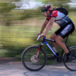 Setki kolarzy brały dziś udział w szóstym etapie Świętokrzyskiej Ligi Rowerowej / Krzysztof Żołądek / Radio Kielce