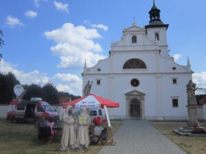 Radio Kielce w Pustelni Złotego Lasu w Rytwianach / Konrad Łużniak / Radio Kielce