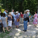 2013.08.03 Osoby niewidome i słabowidzące zwiedziły Klasztor Pallotynów i wzgórze na kieleckiej Podkarczówce. / Wojciech Habdas / Radio Kielce