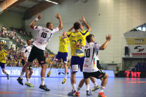 2013.08.03 Galeria Echo Kielce Cup, mecz Vive Targi - Tatran Preszow / Wojciech Habdas / Radio Kielce