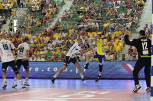 2013.08.03 Galeria Echo Kielce Cup, mecz Vive Targi - Tatran Preszow / Wojciech Habdas / Radio Kielce