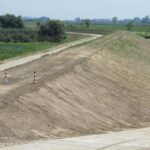 Lewy wał rzeki Koprzywianki / Grażyna Szlęzak-Wójcik / Radio Kielce