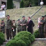 400 uczestników Marszu Szlakiem I Kompanii Kadrowej dotarło do Chęcin. / Wojciech Habdas / Radio Kielce