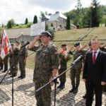 400 uczestników Marszu Szlakiem I Kompanii Kadrowej dotarło do Chęcin. / Wojciech Habdas / Radio Kielce