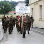 400 uczestników Marszu Szlakiem I Kompanii Kadrowej dotarło do Chęcin. / Wojciech Habdas / Radio Kielce