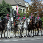 Kadrówka dotarła do Kielc, złożenie meldunku o przybyciu Marszu Prezydentowi Kielc pod historyczną figurą Najświętszej Maryi Panny / Wojciech Habdas / Radio Kielce