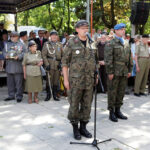 Kadrówka dotarła do Kielc, uroczystości pod Pomnikiem Czwórki Legionowej z udziałem najwyższych władz państwowych, wojskowych i samorządowych, meldunek komendanta Marszu, złożenie kwiatów / Wojciech Habdas / Radio Kielce