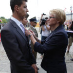 Kieleckie obchody Dnia Wojska Polskiego. Podczas uroczystości wręczone zostały medale i awanse na wyższe stopnie wojskowe. / Wojciech Habdas / Radio Kielce