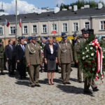 Kieleckie obchody Dnia Wojska Polskiego. Delegacje złożyły kwiaty pod pomnikiem Czwórki Legionowej / Wojciech Habdas / Radio Kielce