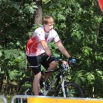 XVI Światowe Igrzyska Polonijne: rywalizacja w kolarstwie górskim na Górze Pierścienicy na kieleckim Stadionie / Krzysztof Żołądek / Radio Kielce