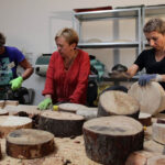 Warsztaty rękodzieła z drewna na Wzgórzu Zamkowym / Wojciech Habdas / Radio Kielce