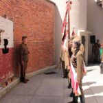 Poświęcenie krzyża na murze dawnego więzienia przy kieleckiej ulicy Zamkowej / Krzysztof Żołądek / Radio Kielce