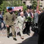 Poświęcenie krzyża na murze dawnego więzienia przy kieleckiej ulicy Zamkowej / Krzysztof Żołądek / Radio Kielce