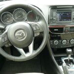 Nowa Mazda 6 / Robert Felczak / Radio Kielce