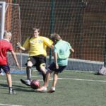 Wakacje z Futbolem 2013, mecz Orlik 27 Kielce - FC Nitro (podstawówki) / Kamil Król / Radio Kielce