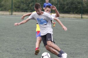 Wakacje z Futbolem, fragment meczu ćwierćfinałowego gimnazjów: Pogromcy Nadwagi - Kadra Czeczenii / Kamil Król / Radio Kielce