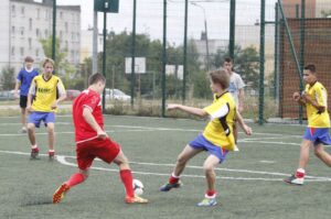 Wakacje z Futbolem, fragment meczu ćwierćfinałowego gimnazjów: Pogromcy Nadwagi - Kadra Czeczenii / Kamil Król / Radio Kielce