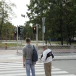 Na skrzyżowaniu alei Tysiąclecia Państwa Polskiego i ulicy radiowej działa już sygnalizacja świetlna / Radio Kielce