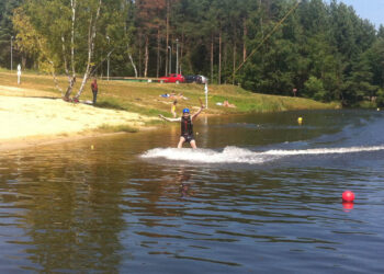 W Kaniowie działa wyciąg do WakeBoardu i nart wodnych / Renata Morąg / Radio Kielce