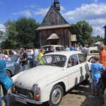 Przybij Piątkę w Tokarni wraz z motocyklami i zabytkowymi pojazdami / Konrad Łużniak / Radio Kielce