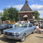 Przybij Piątkę w Tokarni wraz z motocyklami i zabytkowymi pojazdami / Konrad Łużniak / Radio Kielce