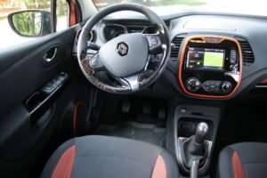 Renault Captur, miejski crossover / Robert Felczak / Radio Kielce