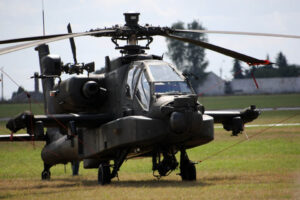 Pokazy Lotnicze Air Show 2013 w Radomiu. AH-64 Apache / Wojciech Habdas / Radio Kielce