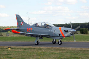 Pokazy Lotnicze Air Show 2013 w Radomiu. Zespół Akrobacyjny "Orlik" / Wojciech Habdas / Radio Kielce