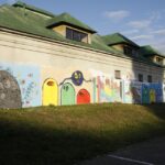 Ekologiczne murale przy ZSO nr5 w Kielcach. / Piotr Michalski / Radio Kielce