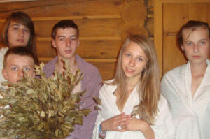 Dzieci z Mąchocic Kapitulnych na wycieczce w Usolach Syberyjskich / Radio Kielce