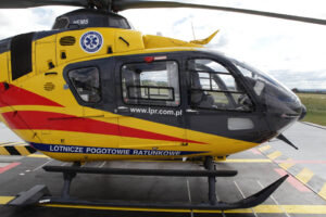 Nowa baza dla kieleckiej Śmigłowcowej Służby Ratownictwa Medycznego. Śmigłowiec Eurocopter EC135 / Wojciech Habdas / Radio Kielce