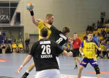 W pierwszym meczu sezonu 2013/2014 drużyna Vive Targi Kielce pokonała Górnika Zabrze 30:23 / Wojciech Habdas / Radio Kielce