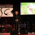 Koncert charytatywny "Mały Gest", z którego dochód przeznaczony jest  na rehabilitację osób z autyzmem. Tomasz Kordeusz Dyrektor SCK / Wojciech Habdas / Radio Kielce