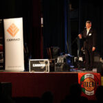 Koncert charytatywny "Mały Gest", z którego dochód przeznaczony jest  na rehabilitację osób z autyzmem. Andrzej Kominek, prezes stowarzyszenia "Otwórzmy Świat" / Wojciech Habdas / Radio Kielce