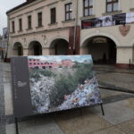 Wystawa Wielki Terror na kieleckim rynku / Wojciech Habdas / Radio Kielce