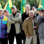 Pikieta Działkowców przed Urzędem Wojewódzkim / Wojciech Habdas / Radio Kielce