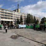 Pikieta Działkowców przed Urzędem Wojewódzkim / Wojciech Habdas / Radio Kielce