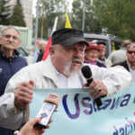 Pikieta Działkowców przed Urzędem Wojewódzkim / Wojciech Habdas / Radio Kielce