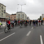 22.9.2013 Światowy dzień bez samochodu. Rowerowa masa krytyczna / Wojciech Habdas / Radio Kielce