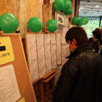 26.9.2013 Powiatowe Targi Pracy w Kieleckim Centrum Kultury / Wojciech Habdas / Radio Kielce