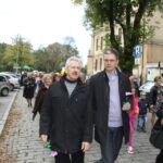 "Marsz Życia i Nadziei" przeszedł ulicami Kielc. Dyrektor Świętokrzyskiego Centrum Onkologii Stanisław Góźdź (z lewej) i marszałek województwa świętokrzyskiego Adam Jarubas / Kamil Król / Radio Kielce