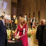 Wręczenie Nagrody Pokoju "Wieczna Miłość" Wojciechowi Kilarowi / Kamil Król / Radio Kielce