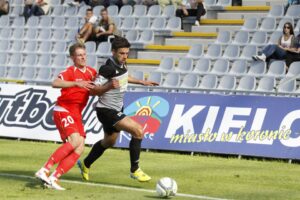 Fragment sparingu Korona Kielce - Widzew Łódź / Kamil Król / Radio Kielce