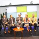 Debata, podsumowująca projekt "Ekologiczny sposób na życie". Wzięli w niej udział: Członek Zarządu Województwa Świętokrzyskiego Piotr Żołądek, Marian Szałda ze Świętokrzyskiego Ośrodka Doradztwa Rolniczego, Ewa Piorun i Ryszard Kluszczyński - liderzy projektu z Dwikóz, Marek Łukaszek - wójt Dwikóz, Witold Wójcik - wójt Słupi Koneckiej oraz Henryk Konieczny - wójt Fałkowa. Debatę poprowadził Radosław Podsiadły z Polskiego Radia Kielce / Kamil Król / Radio Kielce