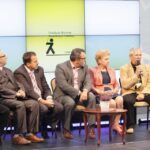 Debata, podsumowująca projekt "Ekologiczny sposób na życie". Wzięli w niej udział: Członek Zarządu Województwa Świętokrzyskiego Piotr Żołądek, Marian Szałda ze Świętokrzyskiego Ośrodka Doradztwa Rolniczego, Ewa Piorun i Ryszard Kluszczyński - liderzy projektu z Dwikóz, Marek Łukaszek - wójt Dwikóz, Witold Wójcik - wójt Słupi Koneckiej oraz Henryk Konieczny - wójt Fałkowa. Debatę poprowadził Radosław Podsiadły z Polskiego Radia Kielce / Kamil Król / Radio Kielce