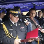 Uroczystości 12. rocznicy ataków terrorystycznych na USA przed pomnikiem Homo Homini w Kielcach. Nadbrygardier Zbigniew Muszczak - Świętokrzyski Komendant Wojewódzki Straży Pożarnej / Kamil Król / Radio Kielce