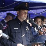 Uroczystości 12. rocznicy ataków terrorystycznych na USA przed pomnikiem Homo Homini w Kielcach. Kyle Holcomb - przedstawiciel amerykańskiej policji / Kamil Król / Radio Kielce