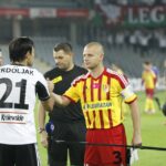 Przywitanie kapitanów obu drużyn / Kamil Król / Radio Kielce